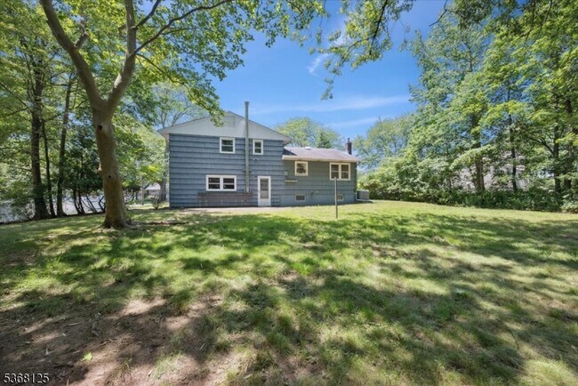 Building Photo - 2291 Old Farm Rd