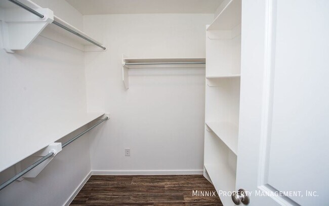 Building Photo - 2113 N. Ave. L-