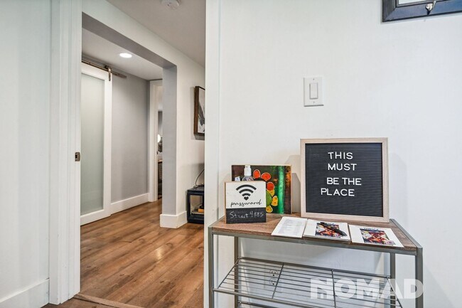 Building Photo - Charming Furnished Basement Unit in Regis – Northwest Denver
