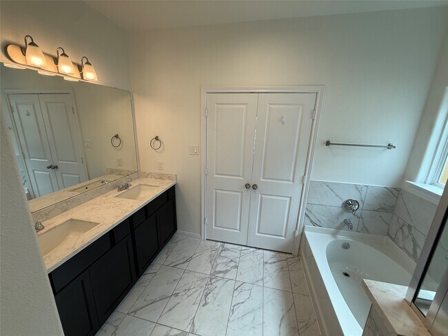 Building Photo - 11707 Eclipse Dr
