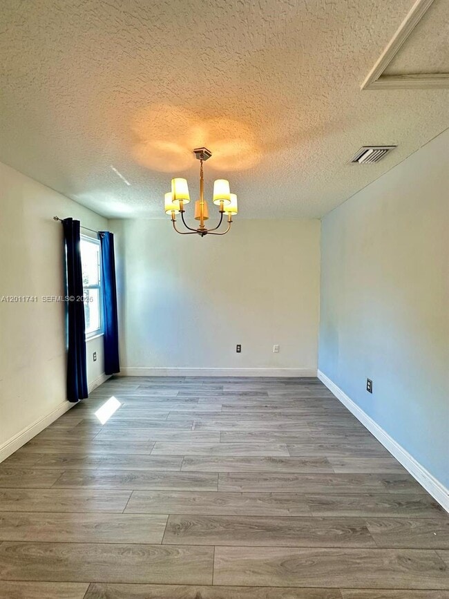 Building Photo - 1113 NW 97th Dr