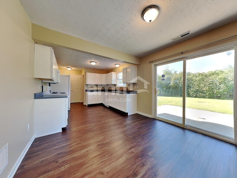 Building Photo - 107 Worthington Dr