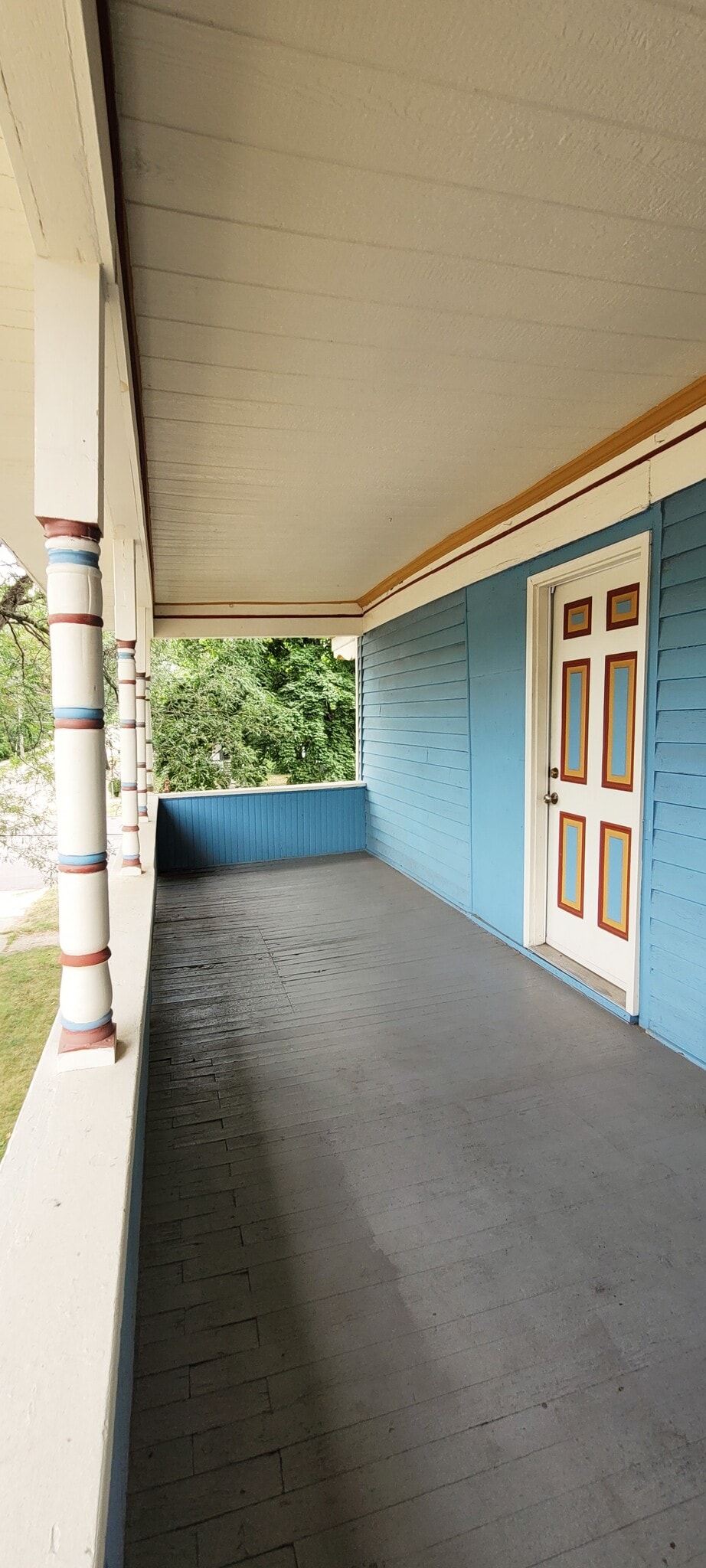 Private Balcony - 350 Euclid Ave
