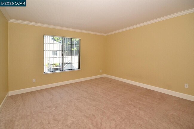Building Photo - 182 Eastridge Dr