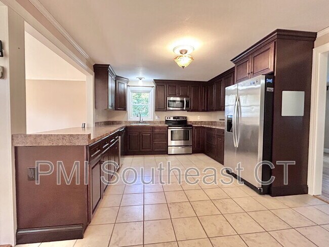 Building Photo - 39 Virginia Rd