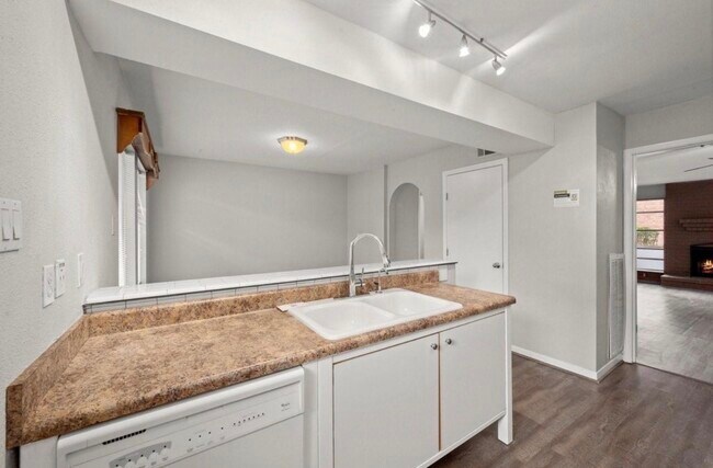 Building Photo - 7736 Challie Ln