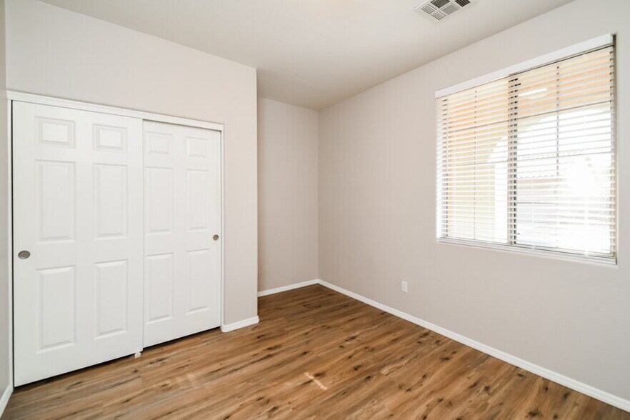 Building Photo - 7014 E Kiva Ave