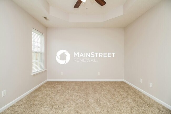 Building Photo - 3 Bedroom Pet-Friendly Home in La Vergne, ...