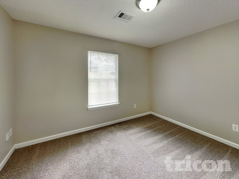 Building Photo - 372 Cheri Pl