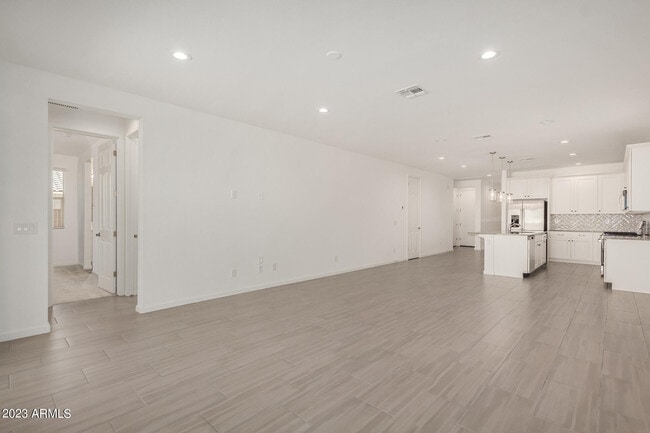 Building Photo - 2503 S 180th Dr