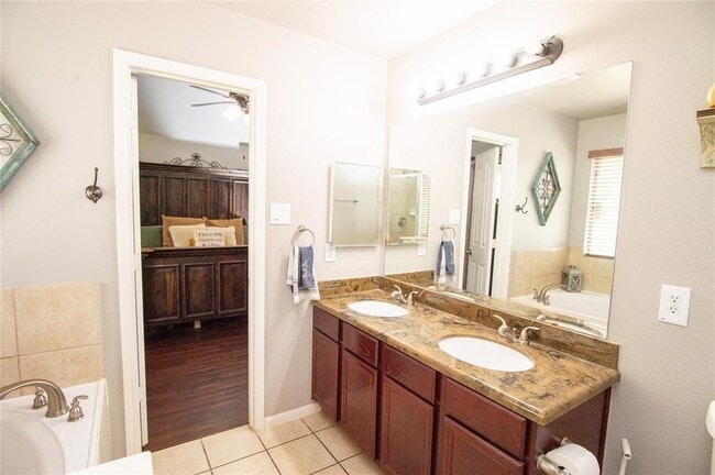 Building Photo - 8134 Silent Deep Dr