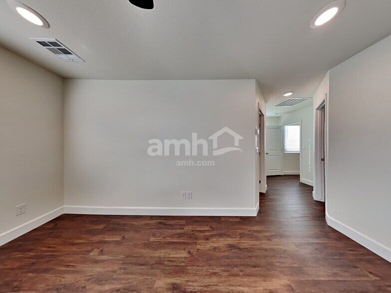 Building Photo - 296 Austin Bellerose Pl