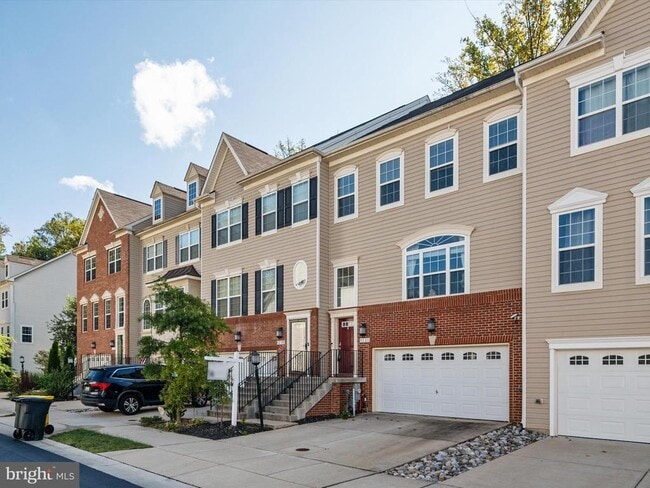 Primary Photo - 1221 Orchid Rd