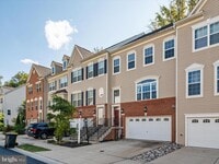 Building Photo - 1221 Orchid Rd