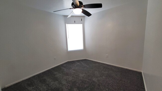 Building Photo - Beautifully Upgraded 3 Bedroom, 2 Bath Hom...
