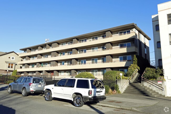 Building Photo - The Diplomat