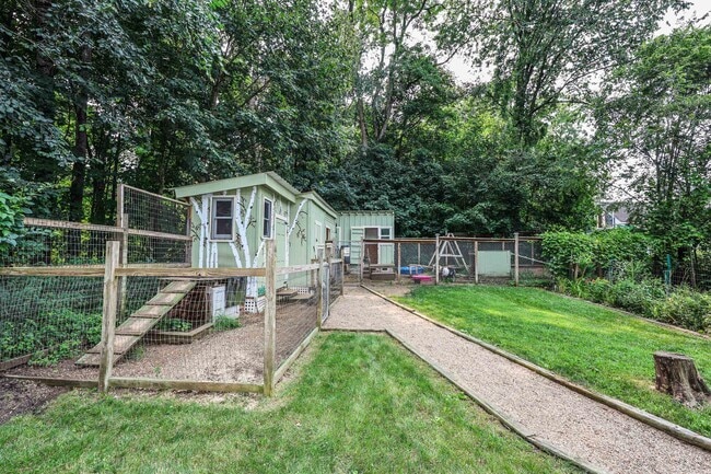 Building Photo - 90 Merrimack St