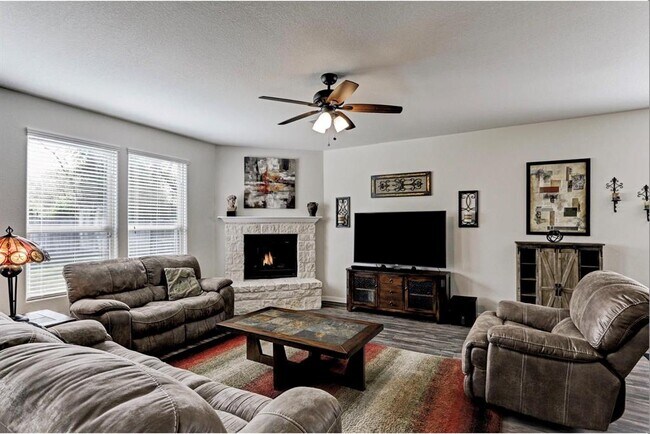 Building Photo - 15838 Winter Cypress Wy