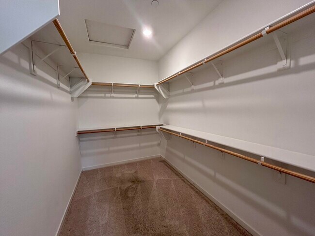 Building Photo - 40082 Catania Ct