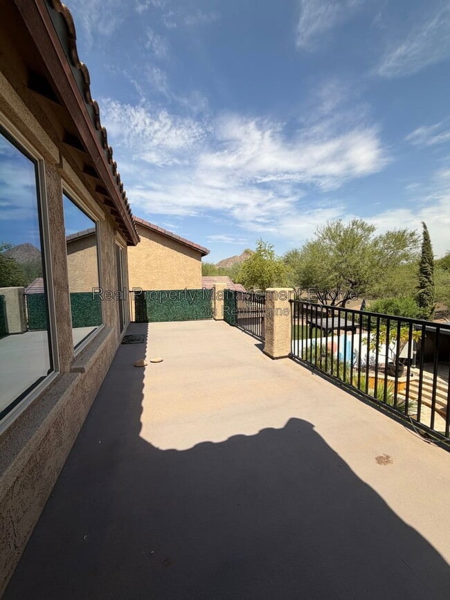 Building Photo - 5164 W Quail Track Dr
