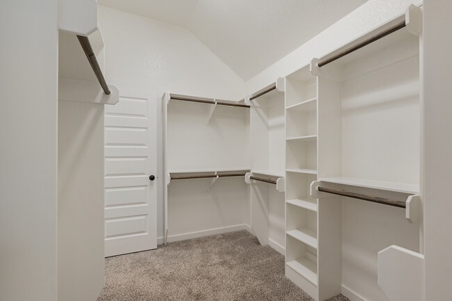 Building Photo - 3401 Alsace Ct