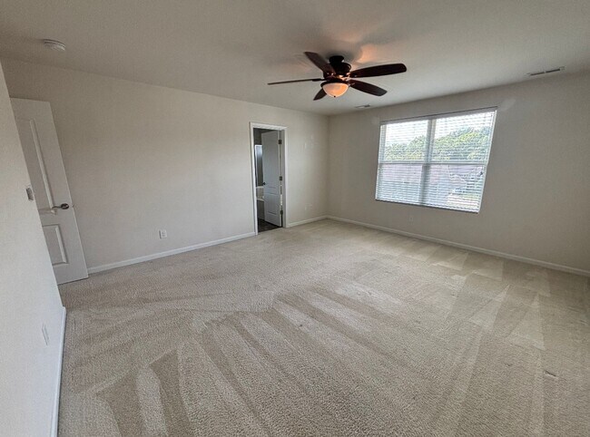 Building Photo - 3BR/2.5BA Home for Rent in Eastwood for Re...