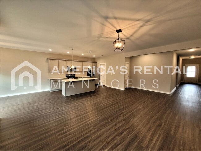 Building Photo - 104 Flintlock Wy