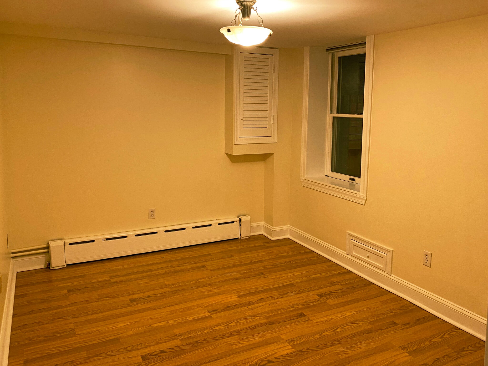 Bedroom - 2063 Park Rd NW