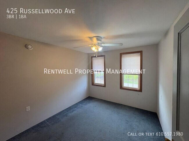 Building Photo - 425 Russellwood Ave