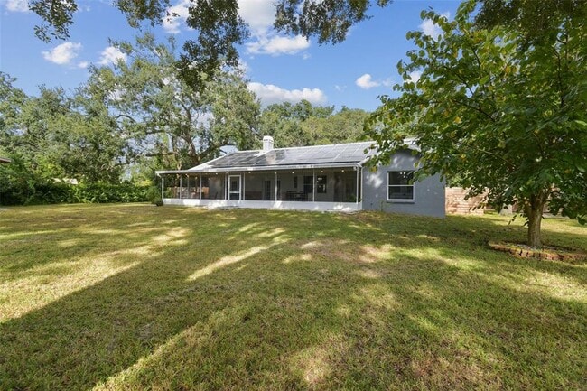 Building Photo - 15410 Manning Dr