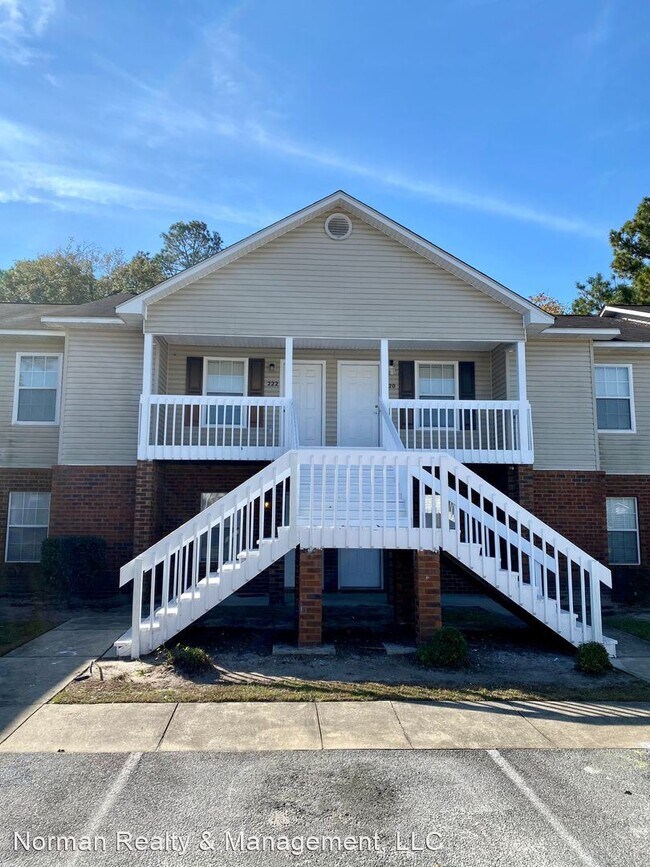 221 Magnolia Plantation Ct 221 Magnolia Plantation Ct Hinesville GA