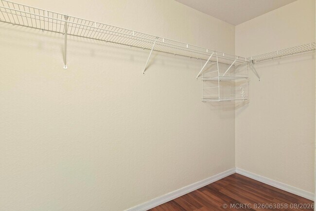 Building Photo - 2205 Marshfield Ct