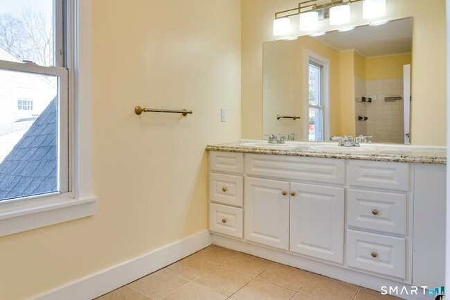 Building Photo - 303 Millville Ave