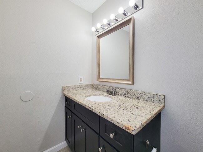 Building Photo - 8530 Quail Burg Ln
