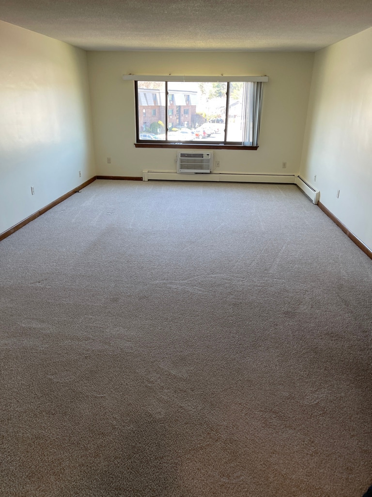 Living Room - 4 Hallmark Gdns