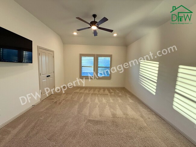 Building Photo - Spacious 3-Bedroom Townhome in Prime Arlington Location – Stylish, Modern, and Move-In Ready!