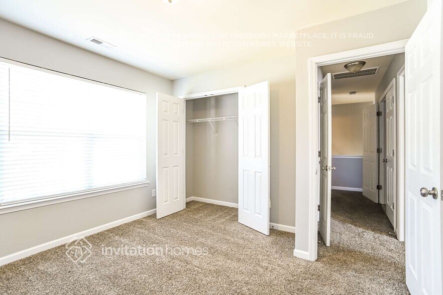 Building Photo - 1004 Oakstone Dr