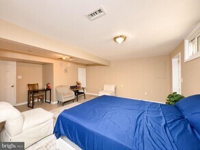 Building Photo - 11324 Clear Brook Ct