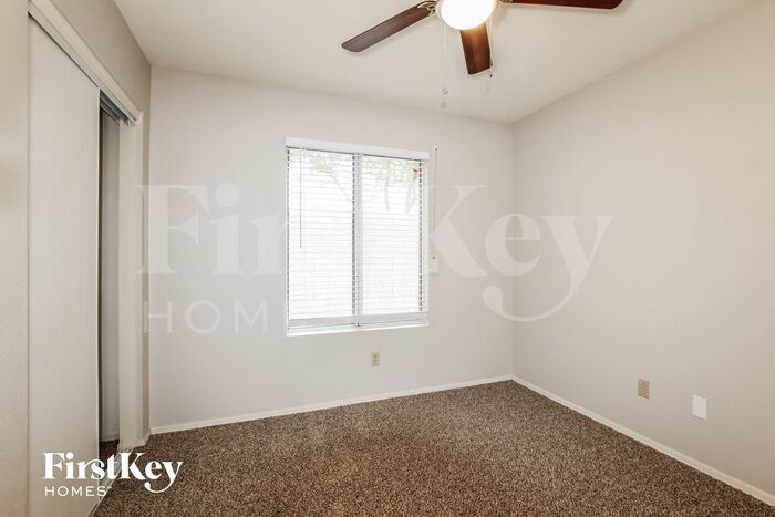 Building Photo - 8420 W Wethersfield Rd