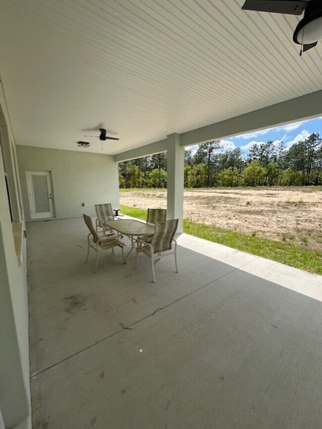 Building Photo - Gorgeous Fully Furnished 4BR/3BA Home – Id...