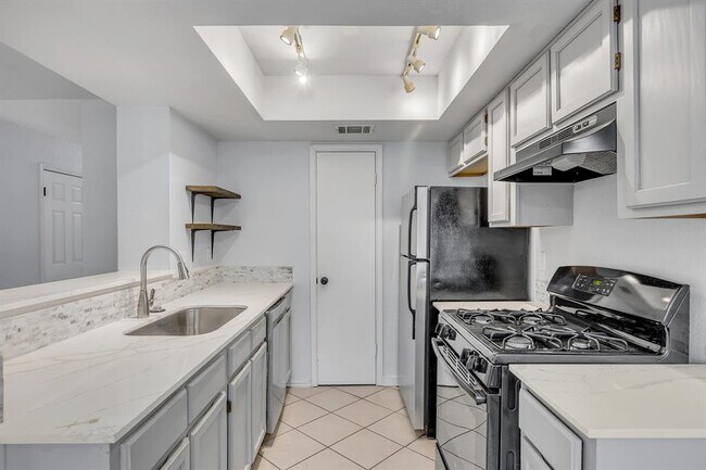 Building Photo - 8102 Tuscarora Trail