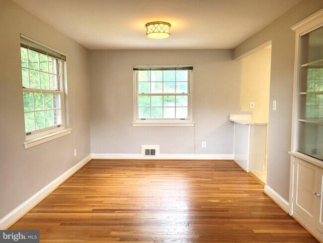 Building Photo - 3211 Korte Ct