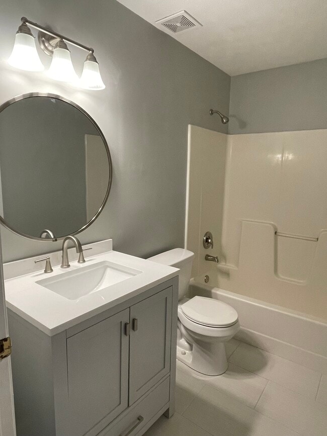 Building Photo - 20760 Poplar Ridge Rd