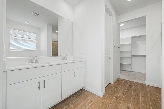 Building Photo - 17737 W Illini St