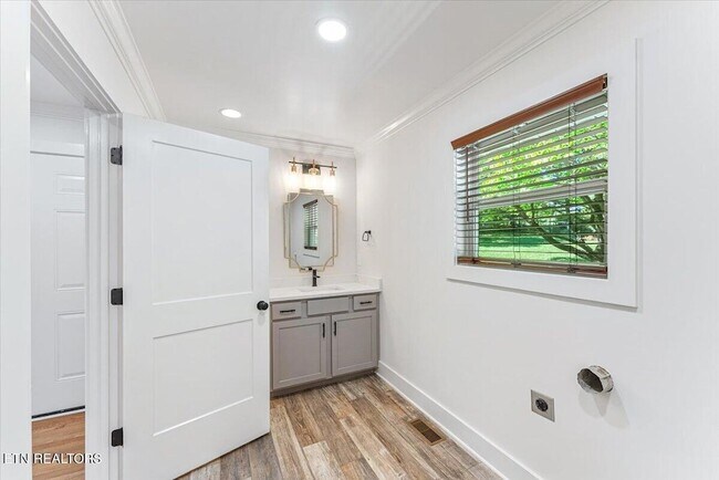 Building Photo - 221 Medford Rd