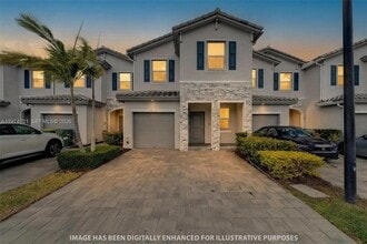 Building Photo - 2619 SE 11th St