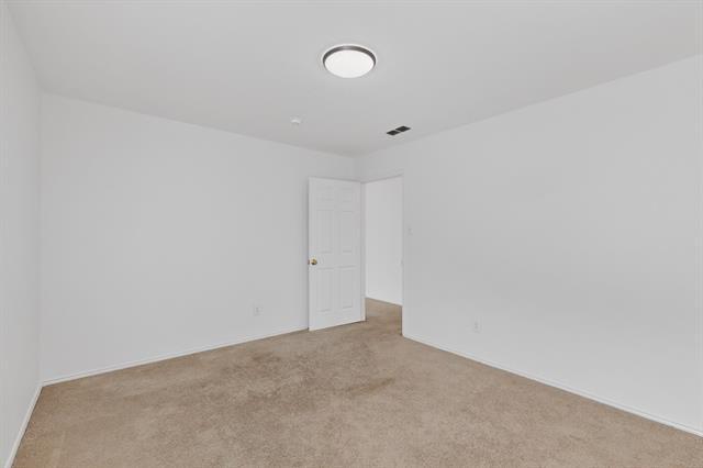 Building Photo - 2050 Ashbourne Dr