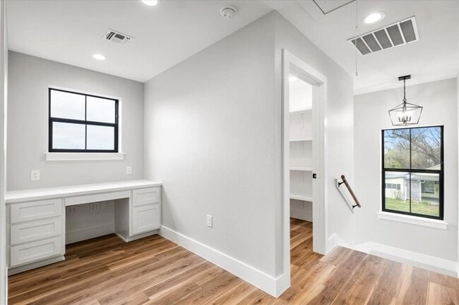 Building Photo - 203 Ave J