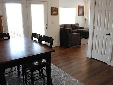 Building Photo - 1068 Canyon Meadow Dr