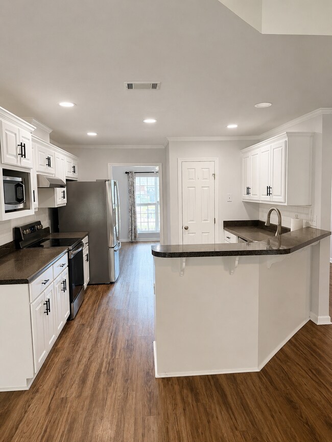Building Photo - Euchee Creek Subdivision
